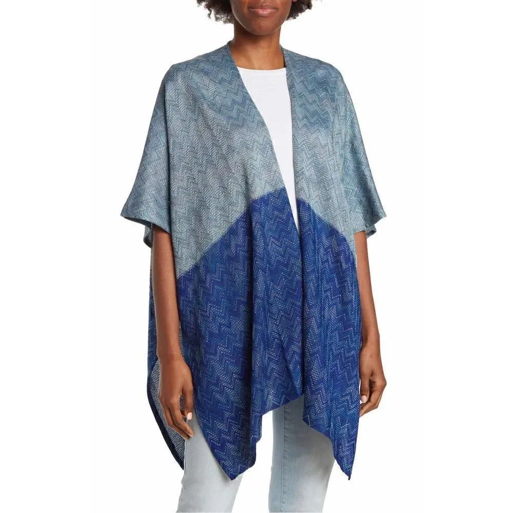 Vince Camuto Women’s Kimono Colorblock Lurex Topper in Blue Chevron One Size NWT